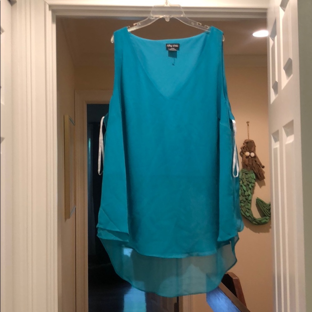 Teal v neck sleeveless blouse, sz 18